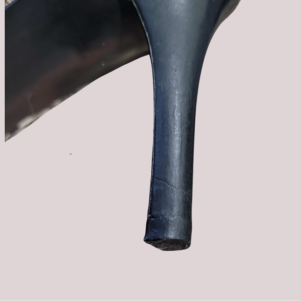 Michael Kors Houndstooth Horse Hair Pumps - Picture 7 of 8